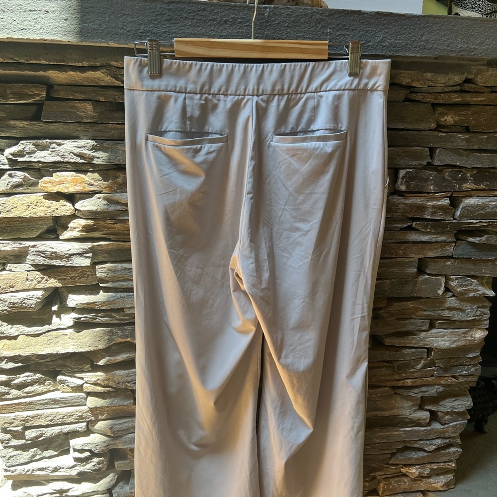 Athleta Urban cropped pants - Picture 7 of 9